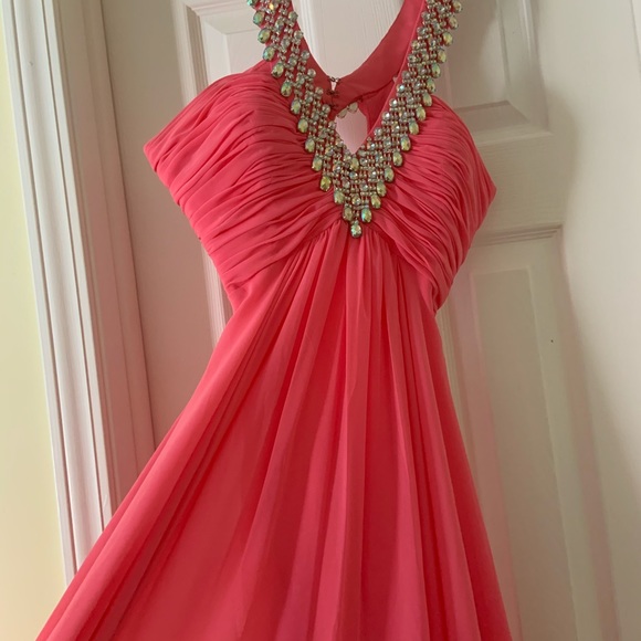 Pink formal dress - Picture 4 of 14
